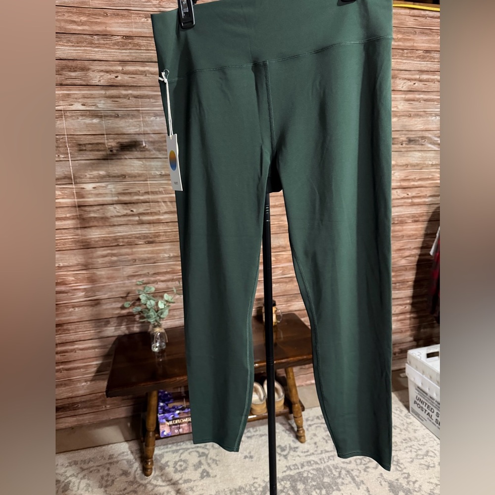 Vuori AllTheFeels Evergreen Leggings